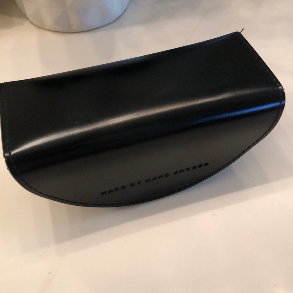 Marc by a Marc Jacobs sunglass case. - Picture 3 of 4